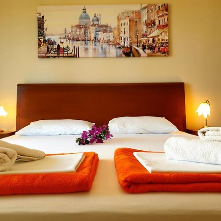 Guest House Villa Pastrovka スヴェティ・ステファン エクステリア 写真